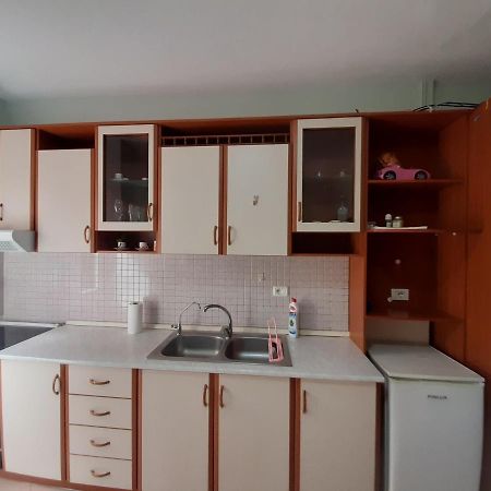 Ema'S Apartment Дуррес Екстер'єр фото